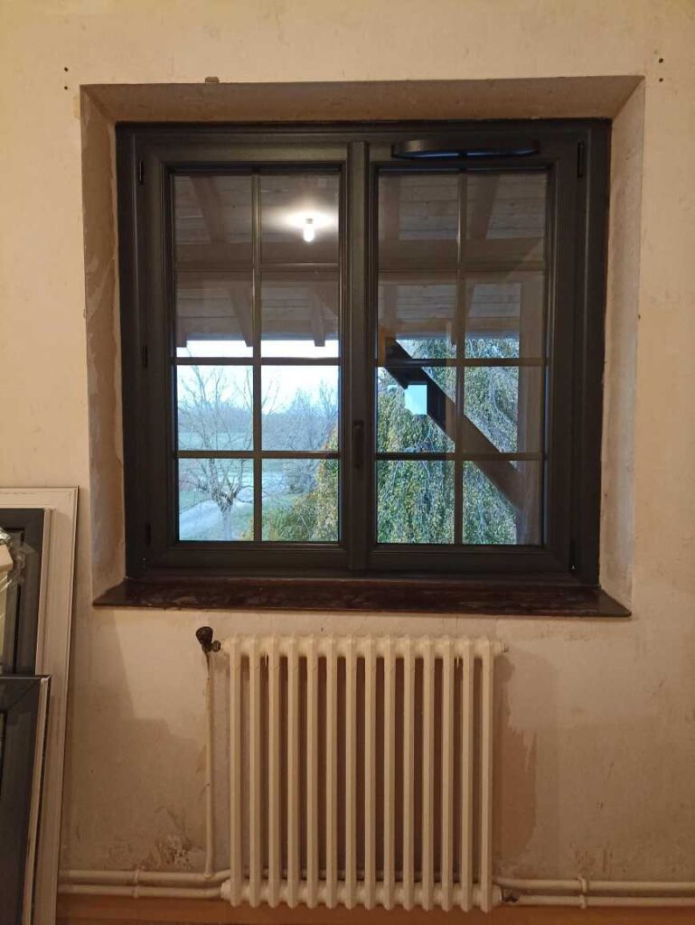 Fenêtres PVC et aluminium en rénovation dans l’Ain