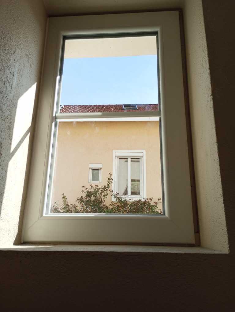 Fenêtres PVC et aluminium en rénovation dans l’Ain