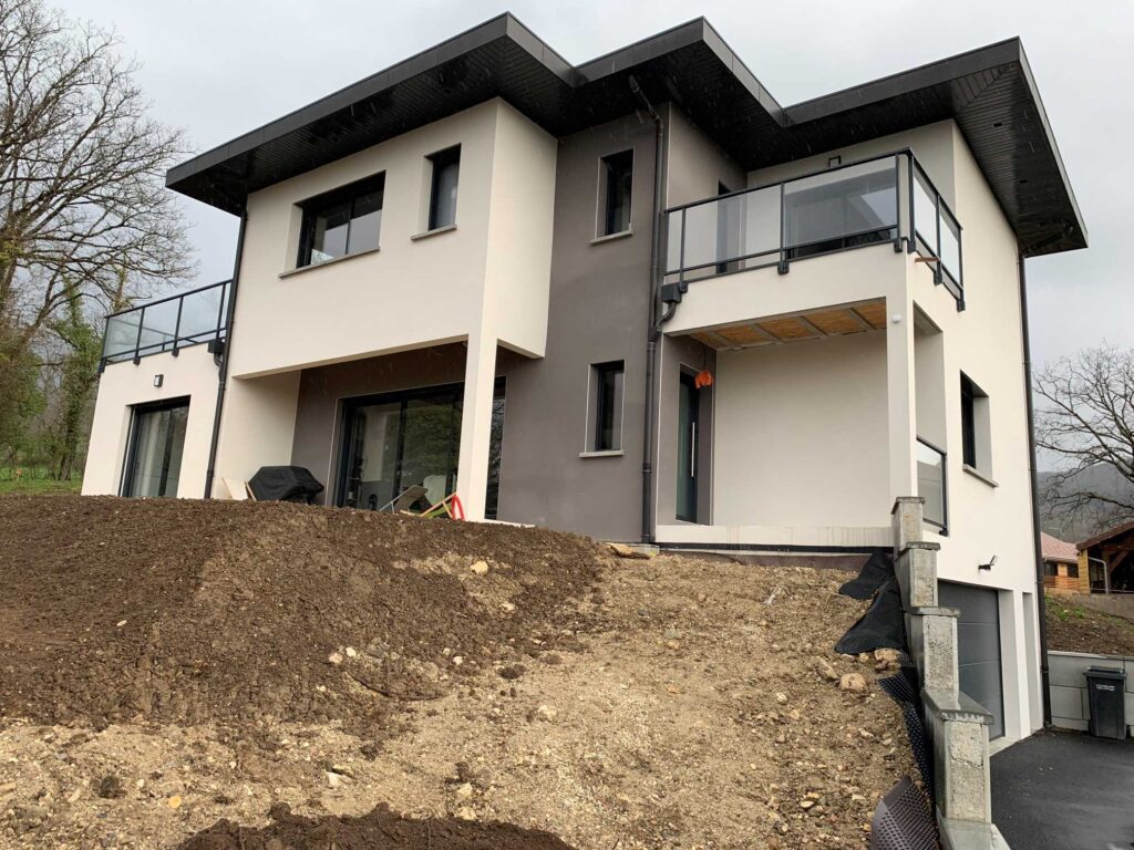 Fenêtres PVC et aluminium en rénovation dans l’Ain