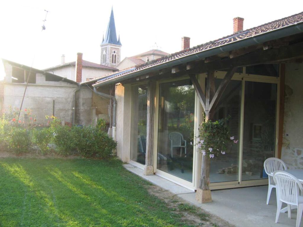 Fenêtres PVC et aluminium en rénovation dans l’Ain