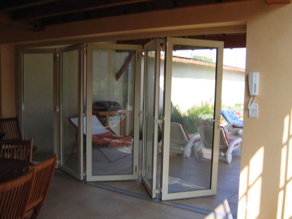 Fenêtres PVC et aluminium en rénovation dans l’Ain
