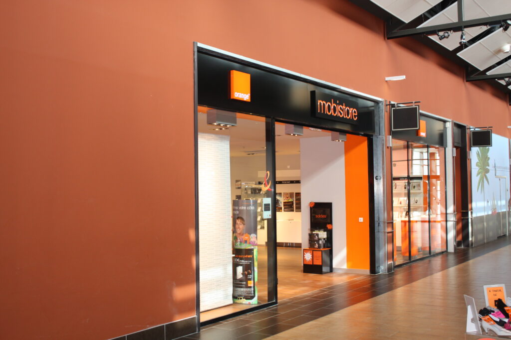 Vitrines de magasin et vitrages sécuriés (24)